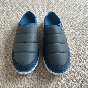 Men’s Blue and Gray Slip-On Shoes